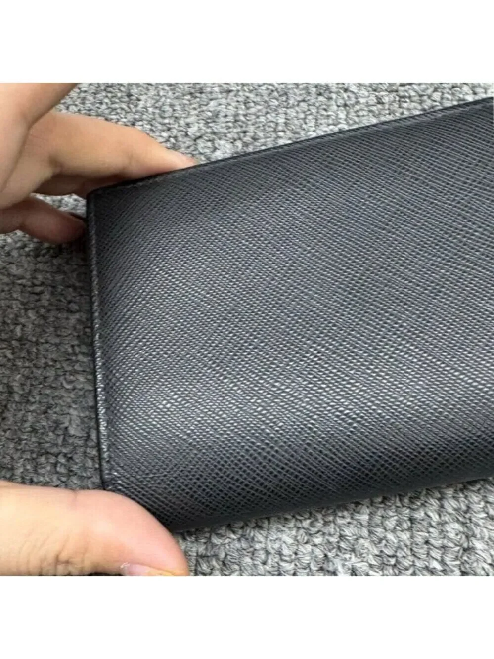 PRADA Black Saffiano Leather Bifold Wallet 175-013025
